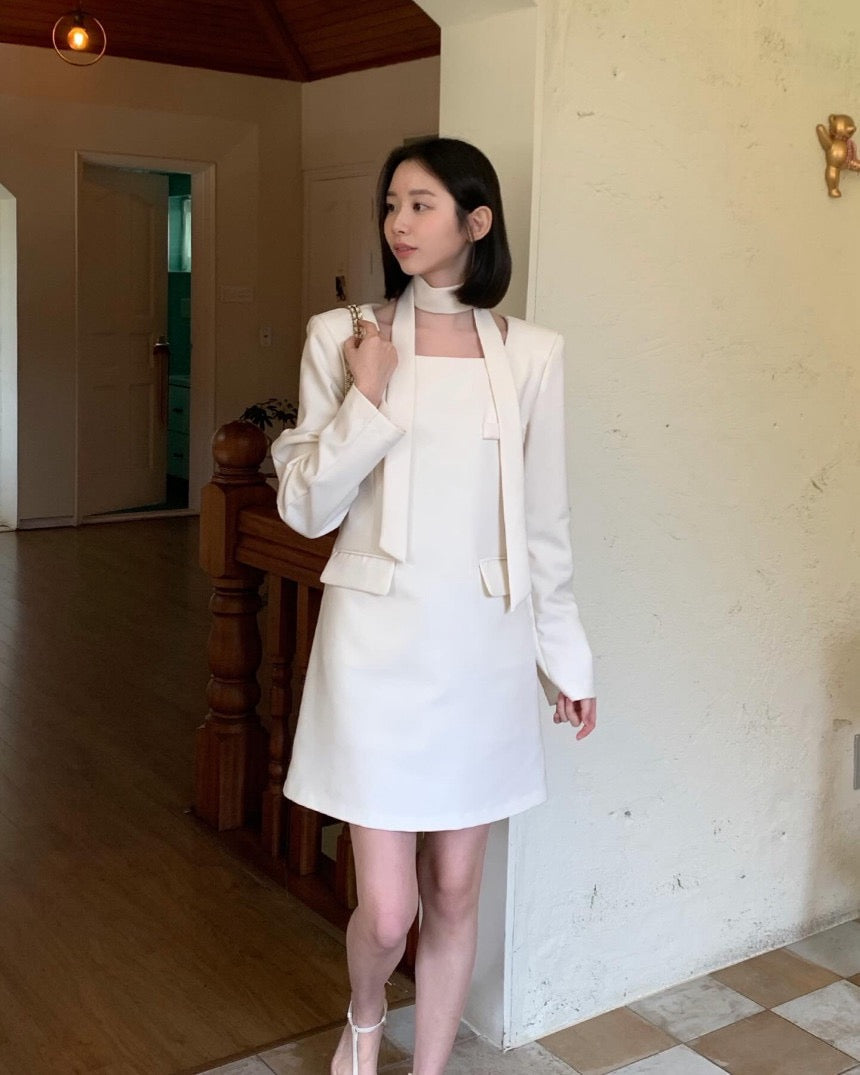 法式方領系帶連身裙