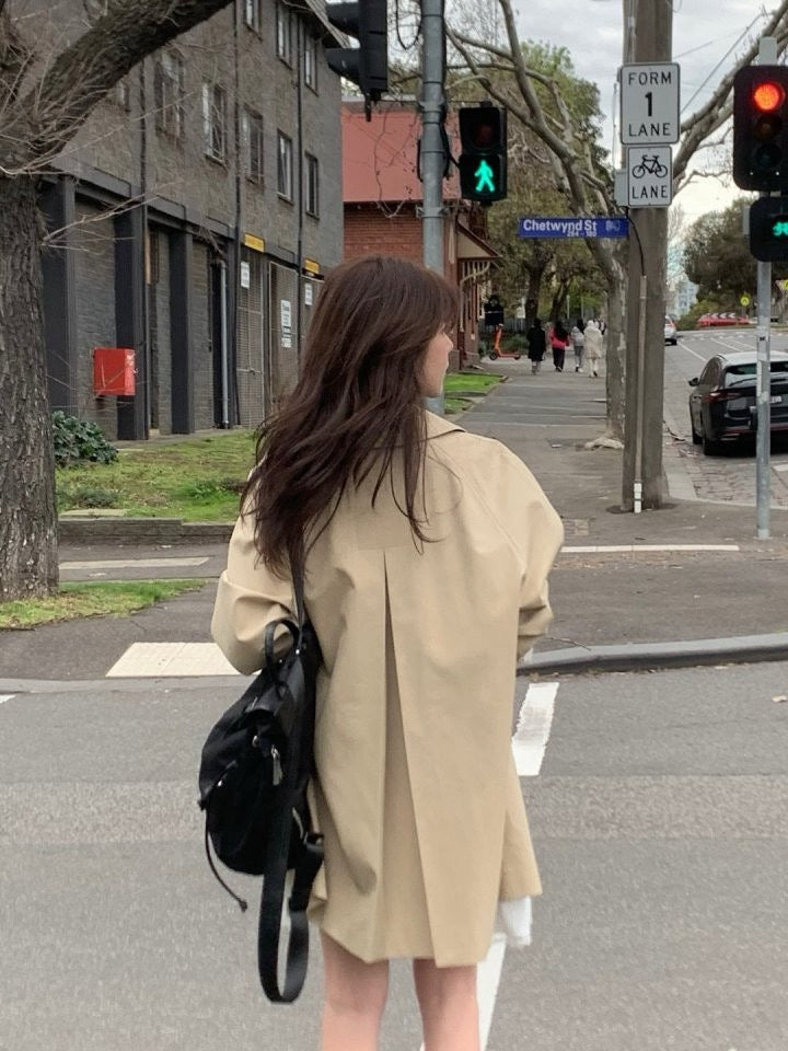 簡約翻領風衣